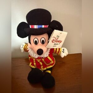 NWT Disney Store Mickey Mouse Beefeater Beanbag Plush